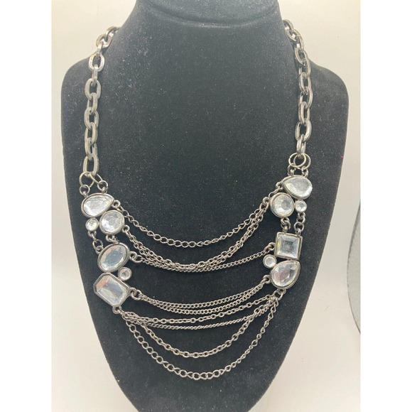 Crystal Victorian Style Gun Metal Gray Chain Statement 19 7/8 Inch Necklace! - Picture 5 of 8